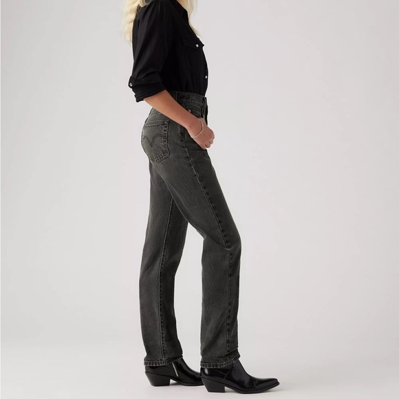 501 Levi’s Original Fit - Like New! - Picture 3 of 11